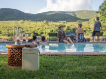 Sundownders-at-Kambaku-River-Lodge