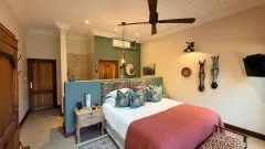luxury-safari-lodge-malalane-kruger-south-africa-scaled